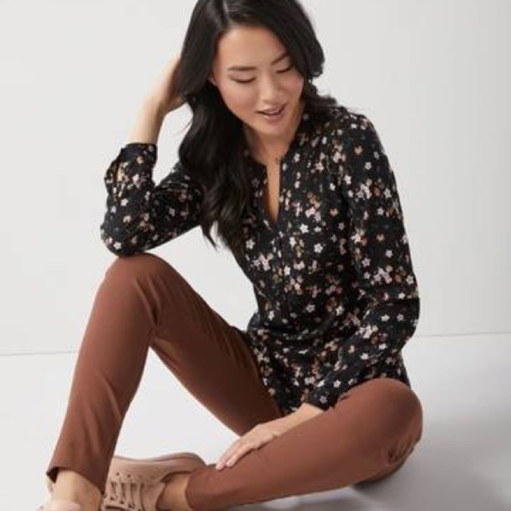 RW & CO. C&G Printed Challis Blouse With Pocket